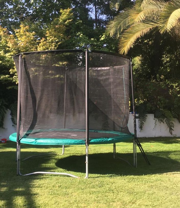 Bounce | Cama elástica con red lateral | Renner | 305 cm | 10 pies - Jugueteria Renner