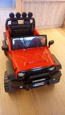 Jeep XL Premium | Auto de Exhibición | 2x12V | Control Remoto | Asiento Cuero | 3 a 9 años | 130x85x85 cm