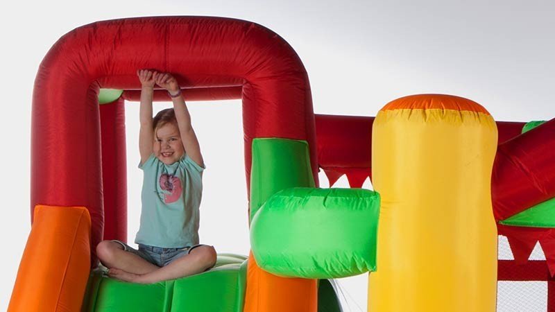 Bouncer Súper | Inflable | HappyBounce - Avyna | 2 a 7 años - Jugueteria Renner