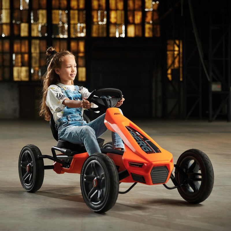 Rally NRG | Naranjo | Go Kart a Pedal | BERG | 4 a 12 años | 110 a 150 cm - Jugueteria Renner